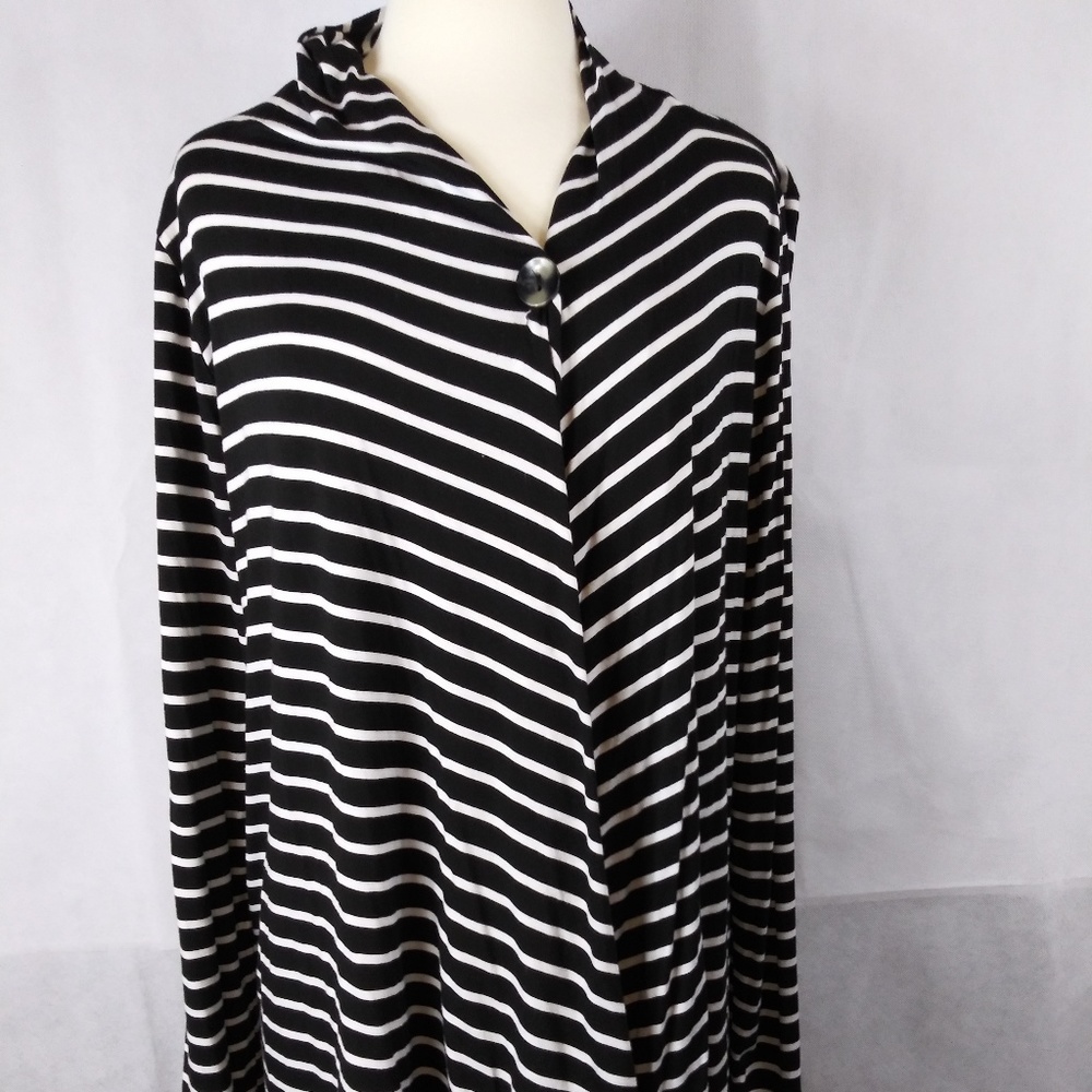 Large Black & White Strip Cover